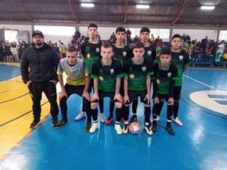 Escolinha de Futsal Walter Stacke de Ernestina sagra-se campeã da Copa Cidade de Passo Fundo